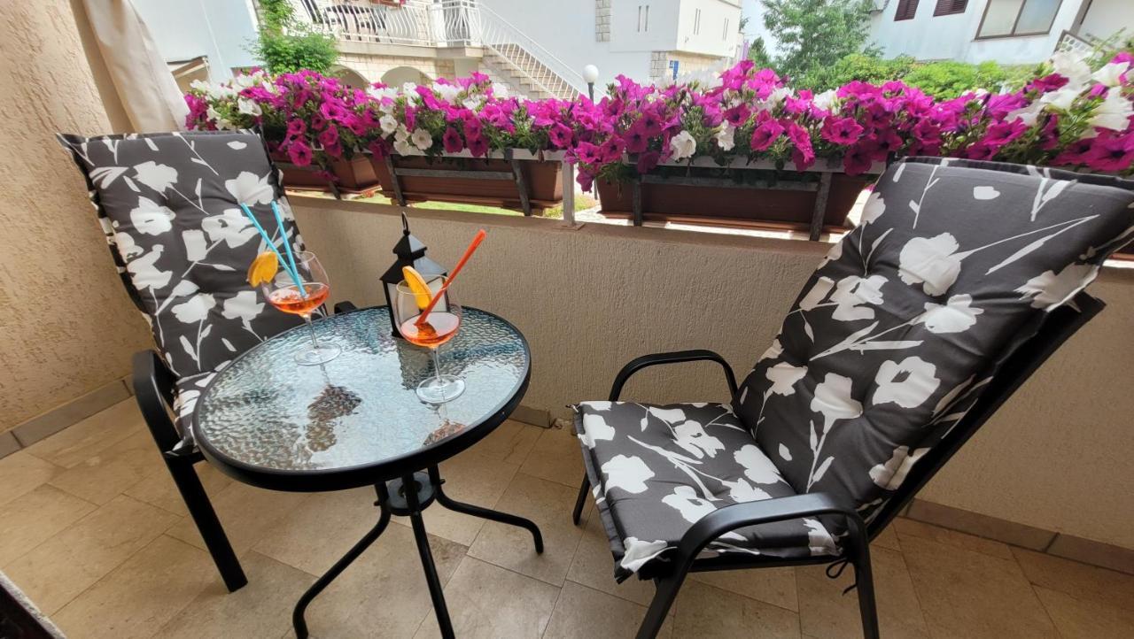 Apartment Lidija Krk Town Zewnętrze zdjęcie