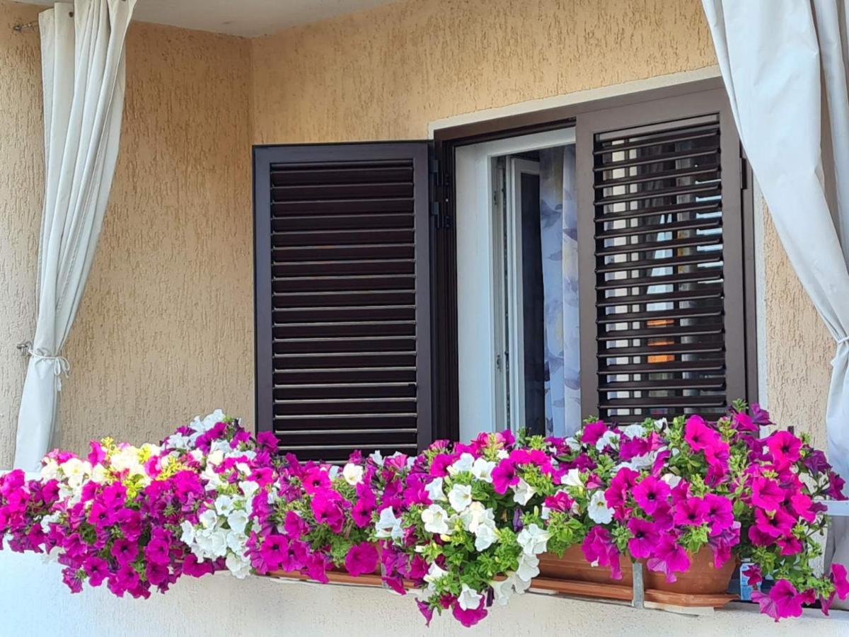 Apartment Lidija Krk Town Zewnętrze zdjęcie